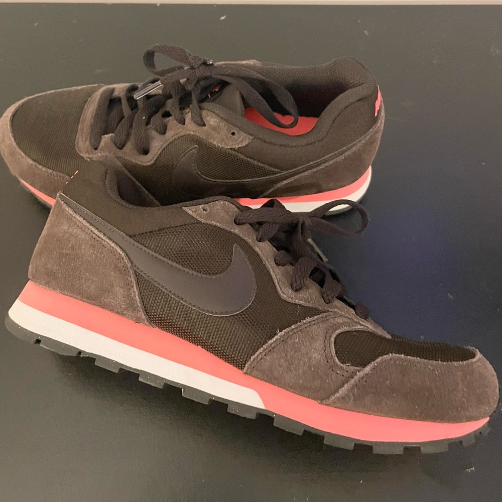 Nike MD Runner 2